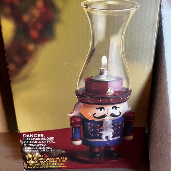 New! Mini Nut Cracker Decorative Tabletop Liquid Candle Lamp - Picture 4 of 5